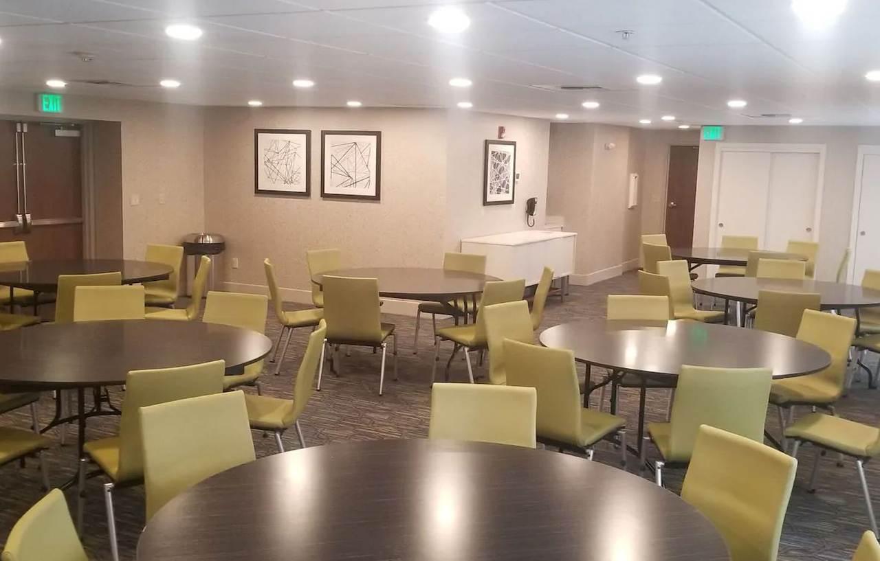 Holiday Inn Express Seattle - Sea-Tac Airport By Ihg Ситак Экстерьер фото